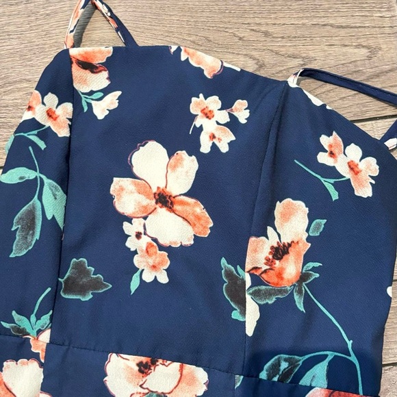 Flower Mini Dress - Picture 3 of 8